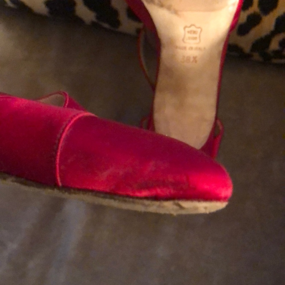 Manolo Blahnik Red Silk T-straps Kitten Heel Sz. 38 1/2 - Picture 7 of 12